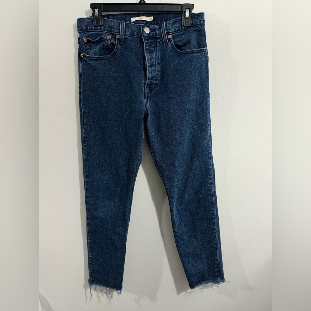 Levi’s Wedgie Icon Fit Jeans in Intergalactic Dark With White Size 30 - Picture 3 of 5